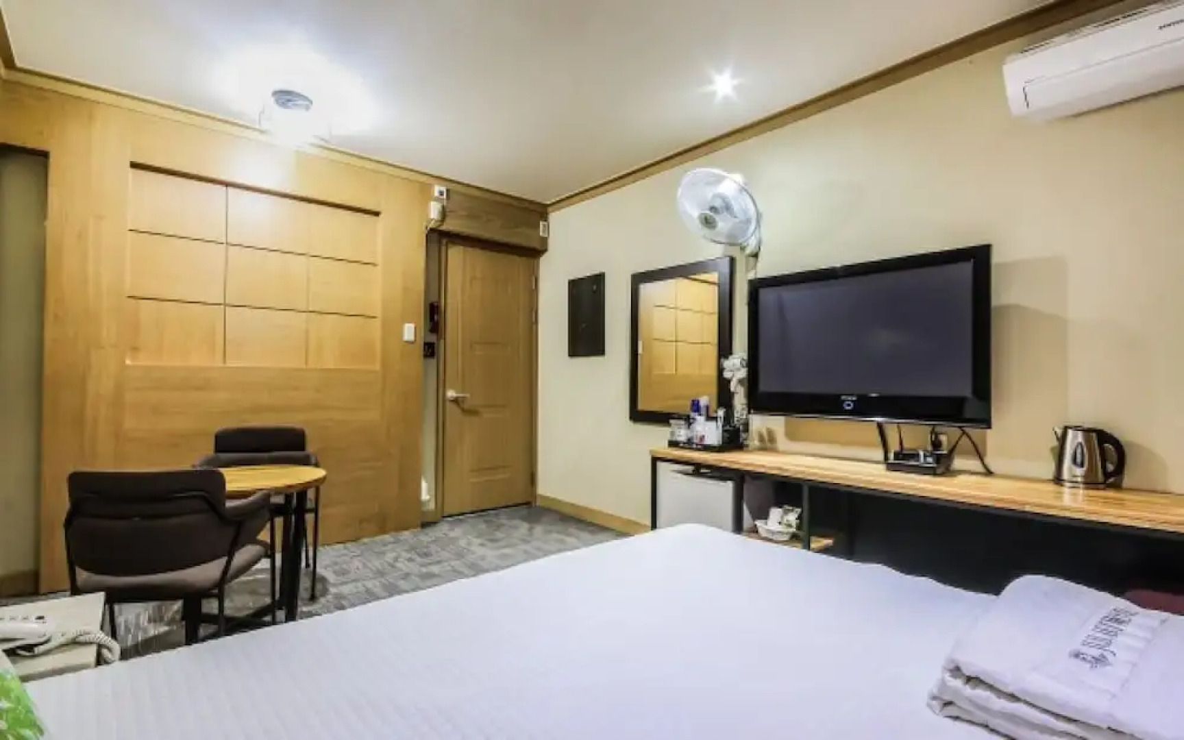 Gimhae Den Bastar Theme Kids Hotel