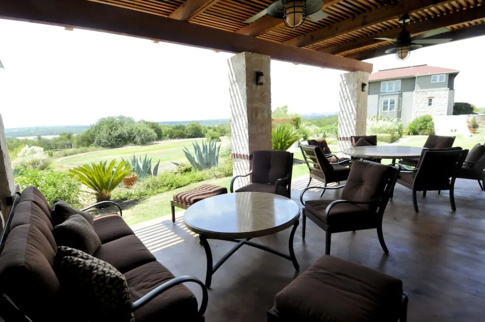 Vintage Villas Hotel & Events