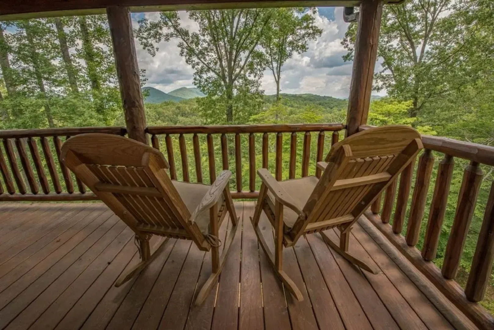 Wolf`s Den-minutes to Blue Ridge