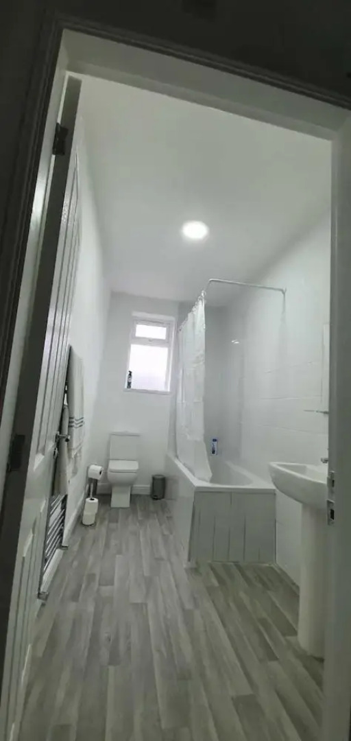 Fantastic New Room-2