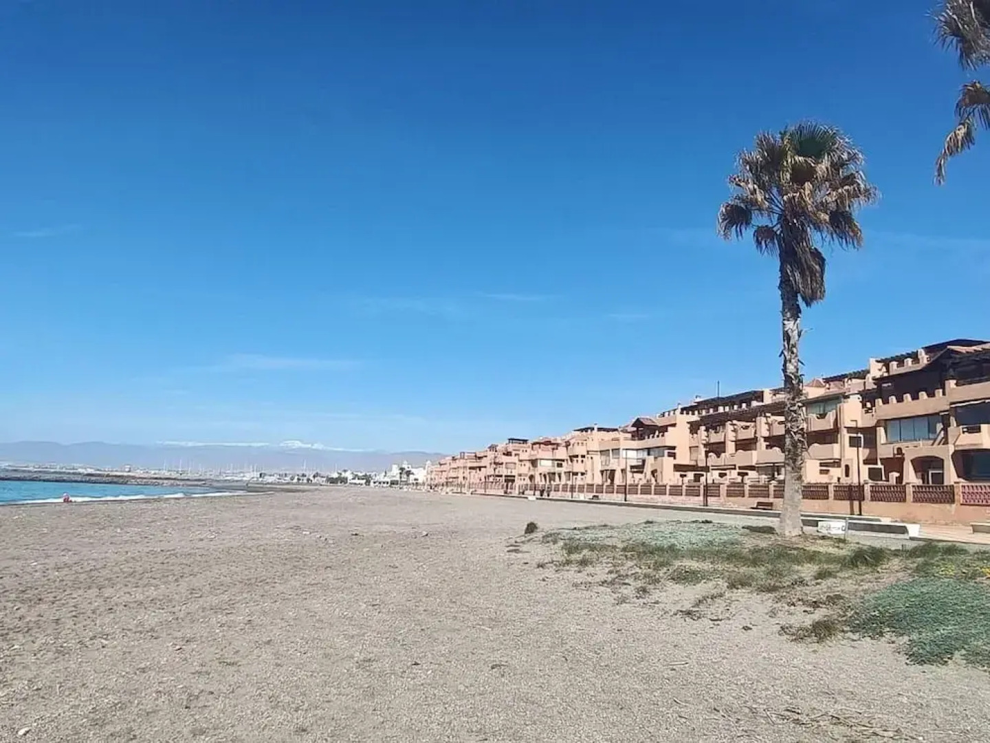 Lovely Apartment in Almeria With Garden