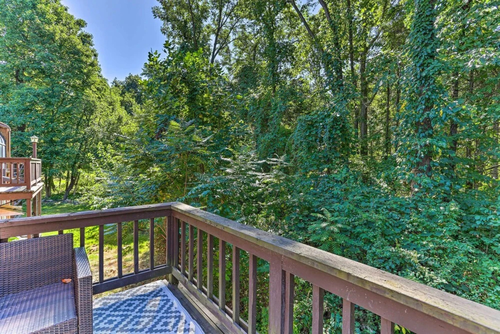 Gorgeous Vernon Township Condo w/ Balcony!