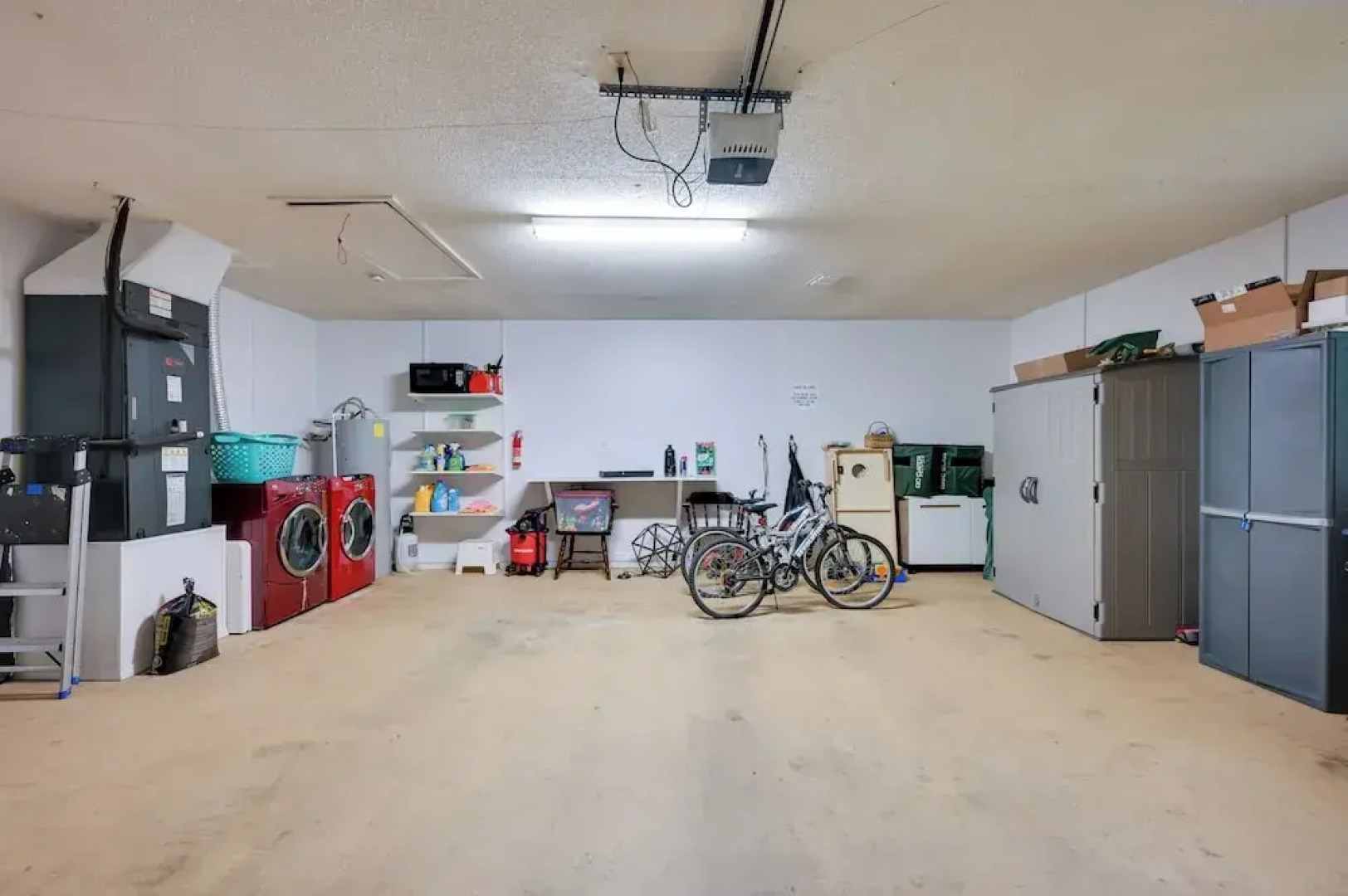 Inverness Getaway ~ 4 Mi to Henderson Lake!