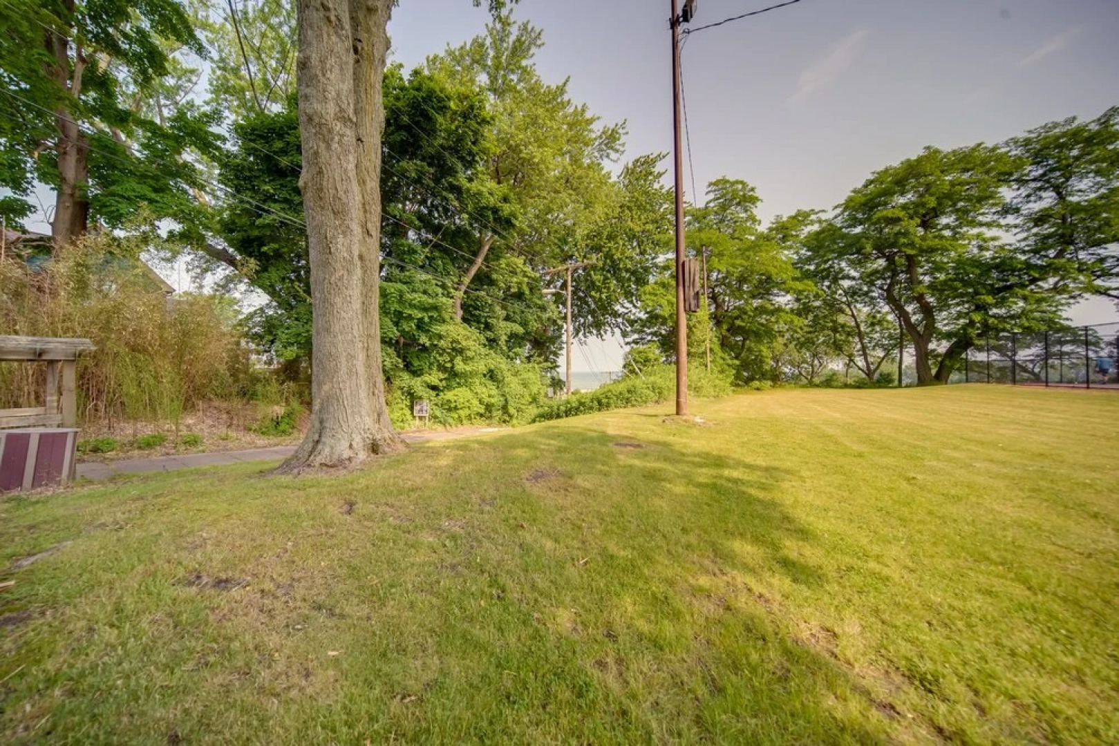 Ashtabula Vacation Rental w/ Covered Balcony