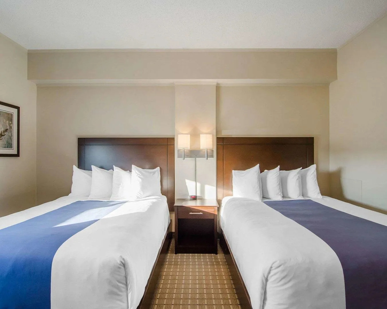 Kindersley All Suites Hotel