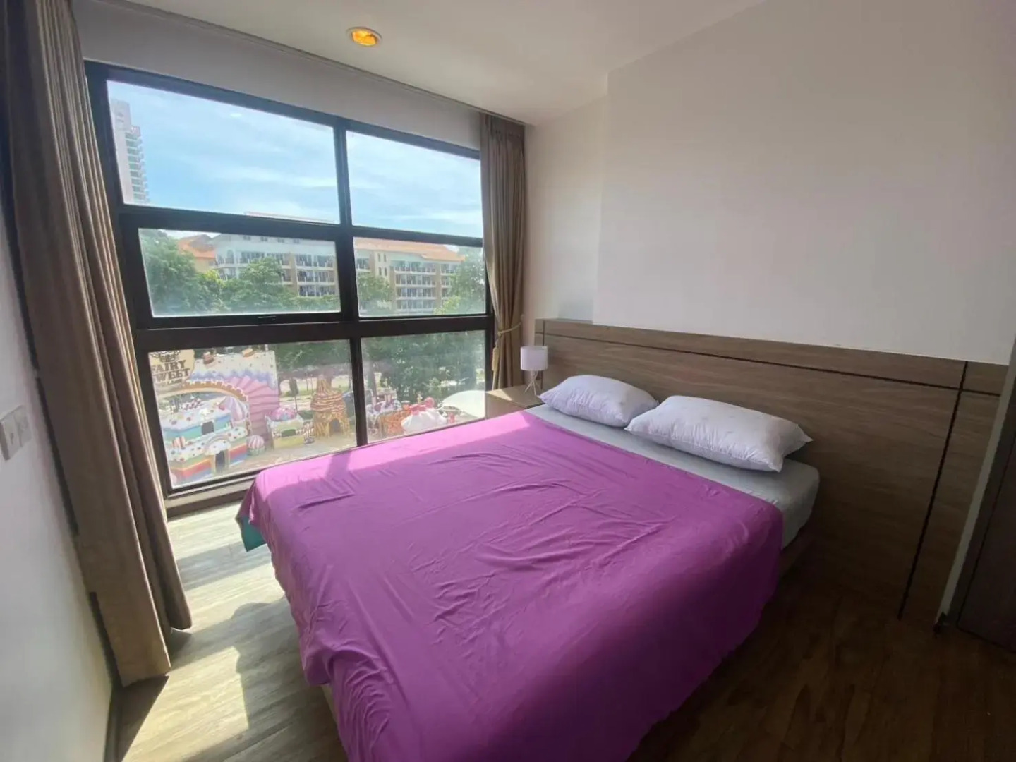 Simply Comfy Apartment by Patsamon