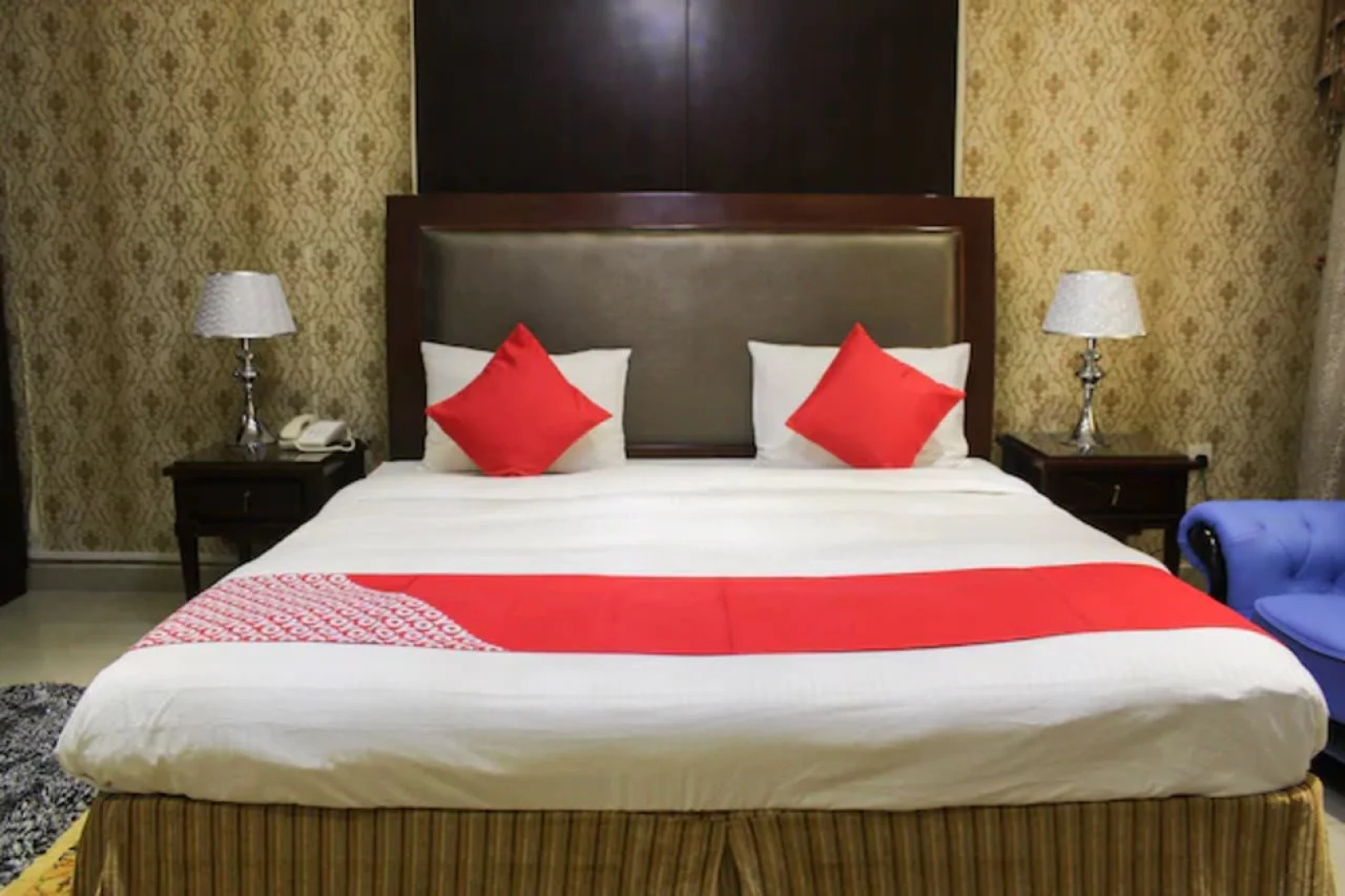 OYO 137 Clifton International Hotel