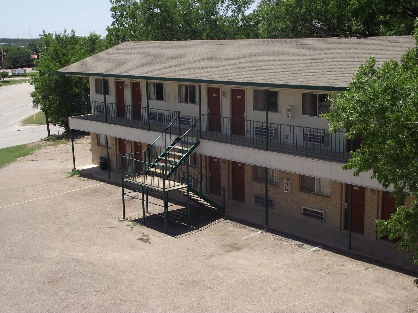 Glen Rose Inn and Suites