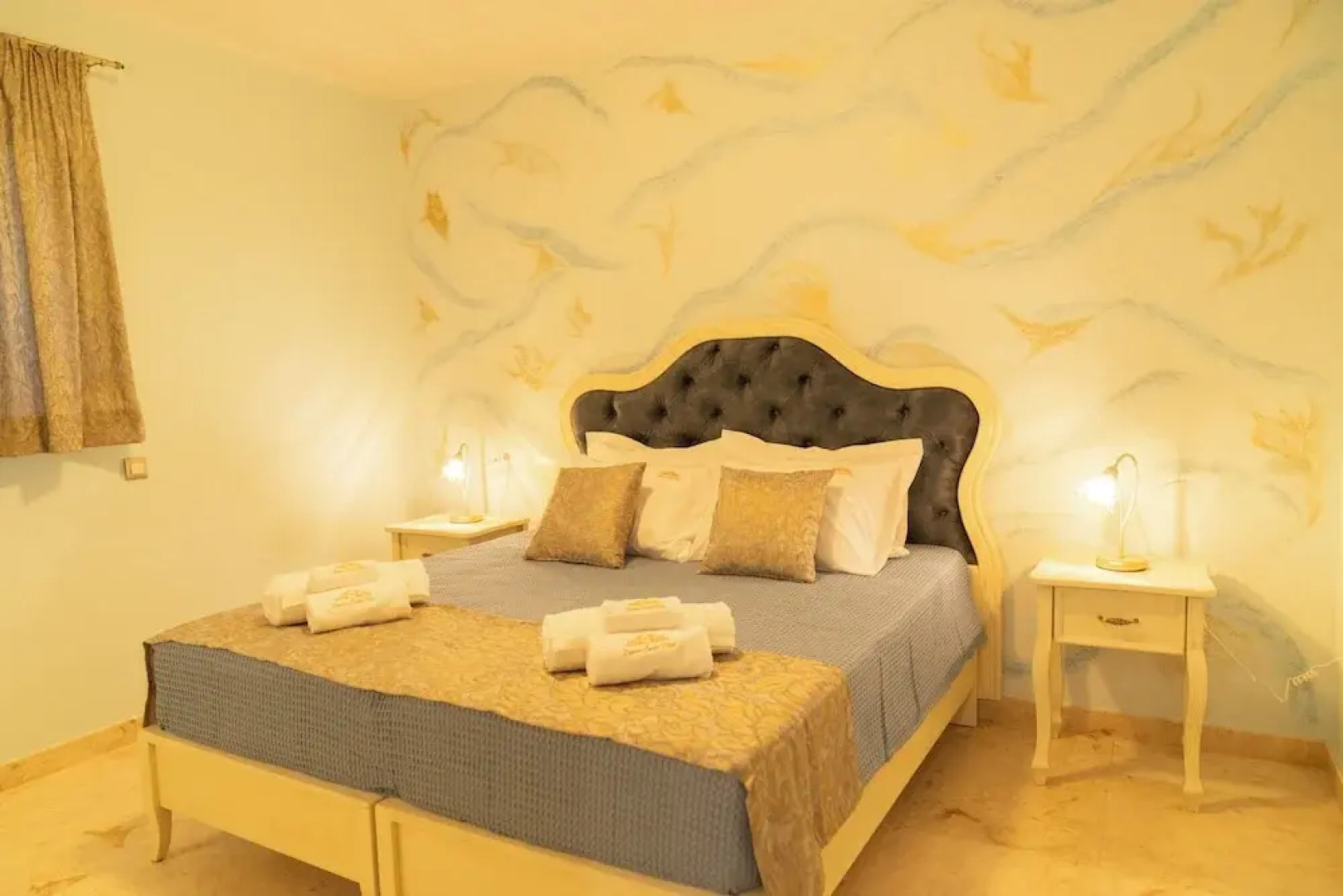 99 Luxury Exotic Villas