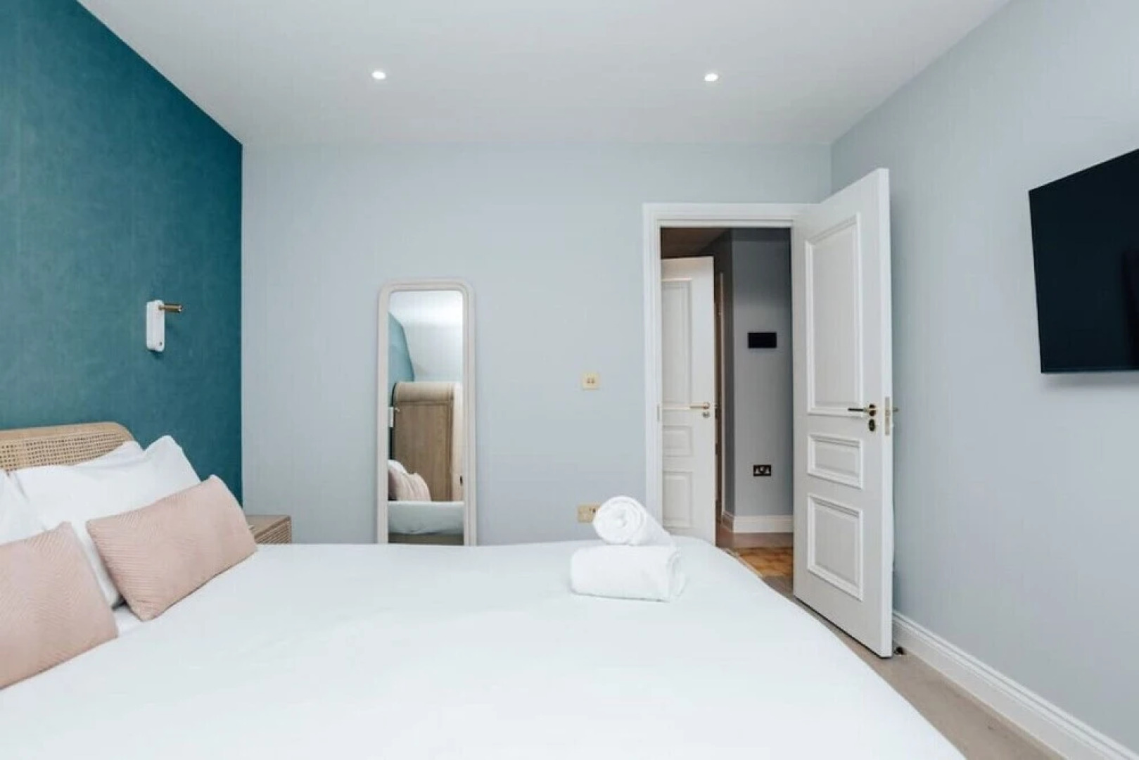 The Duke - One Parking Space