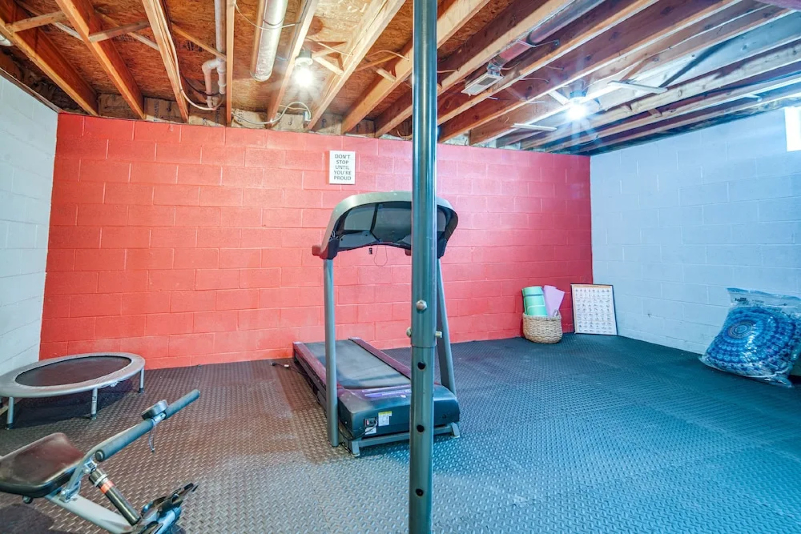 Charming Cleveland Home: 5 Mi to Downtown!