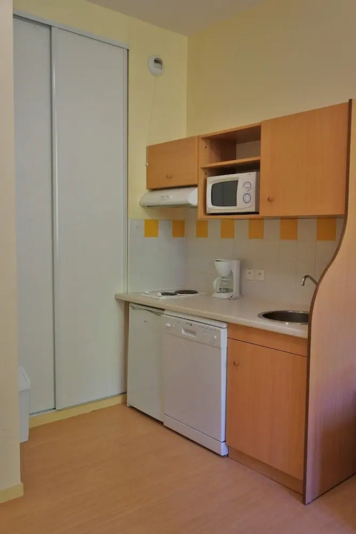 Logement n107 6pers face aux Thermes