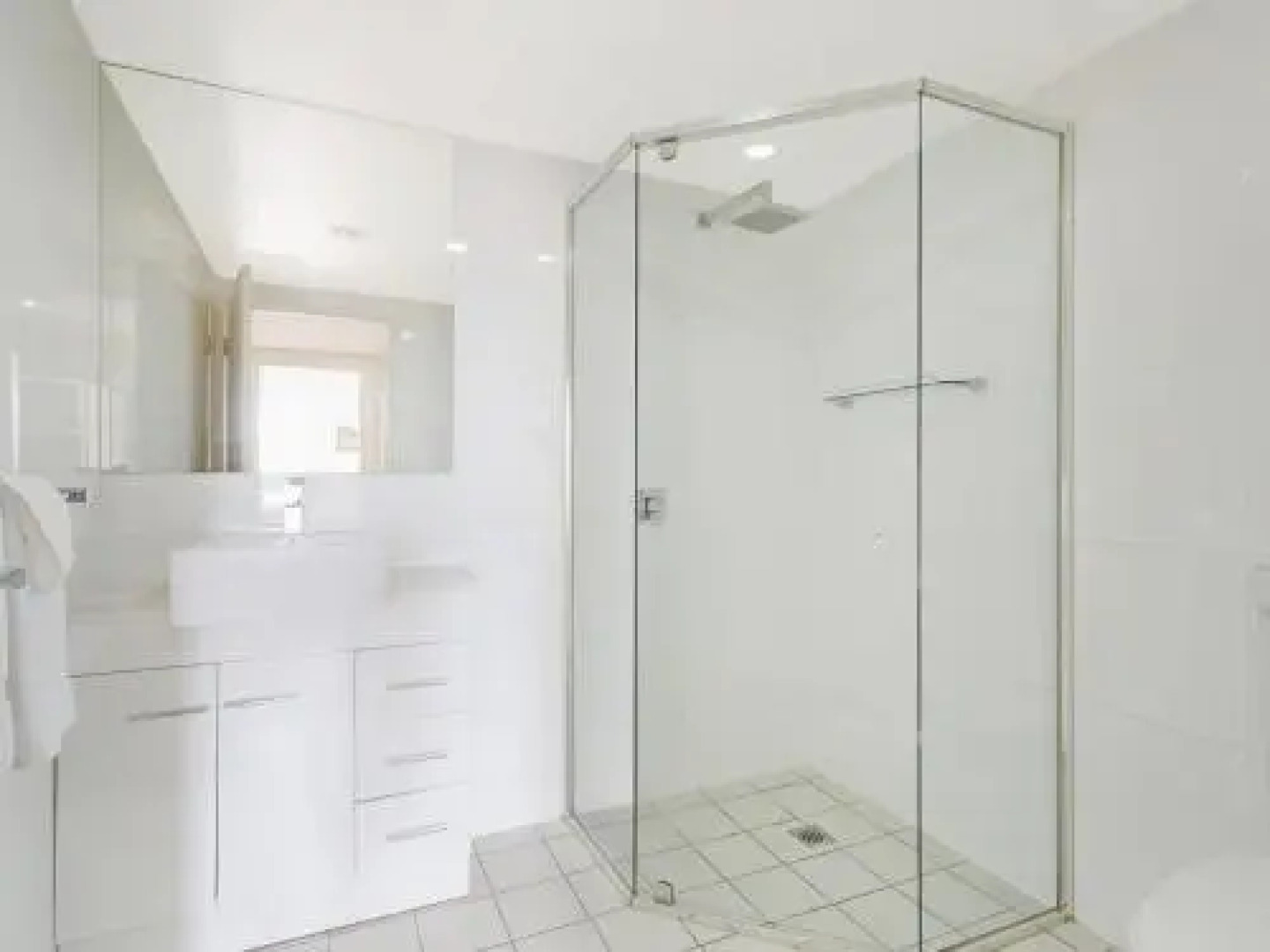 Wharf Apartment Unit 5