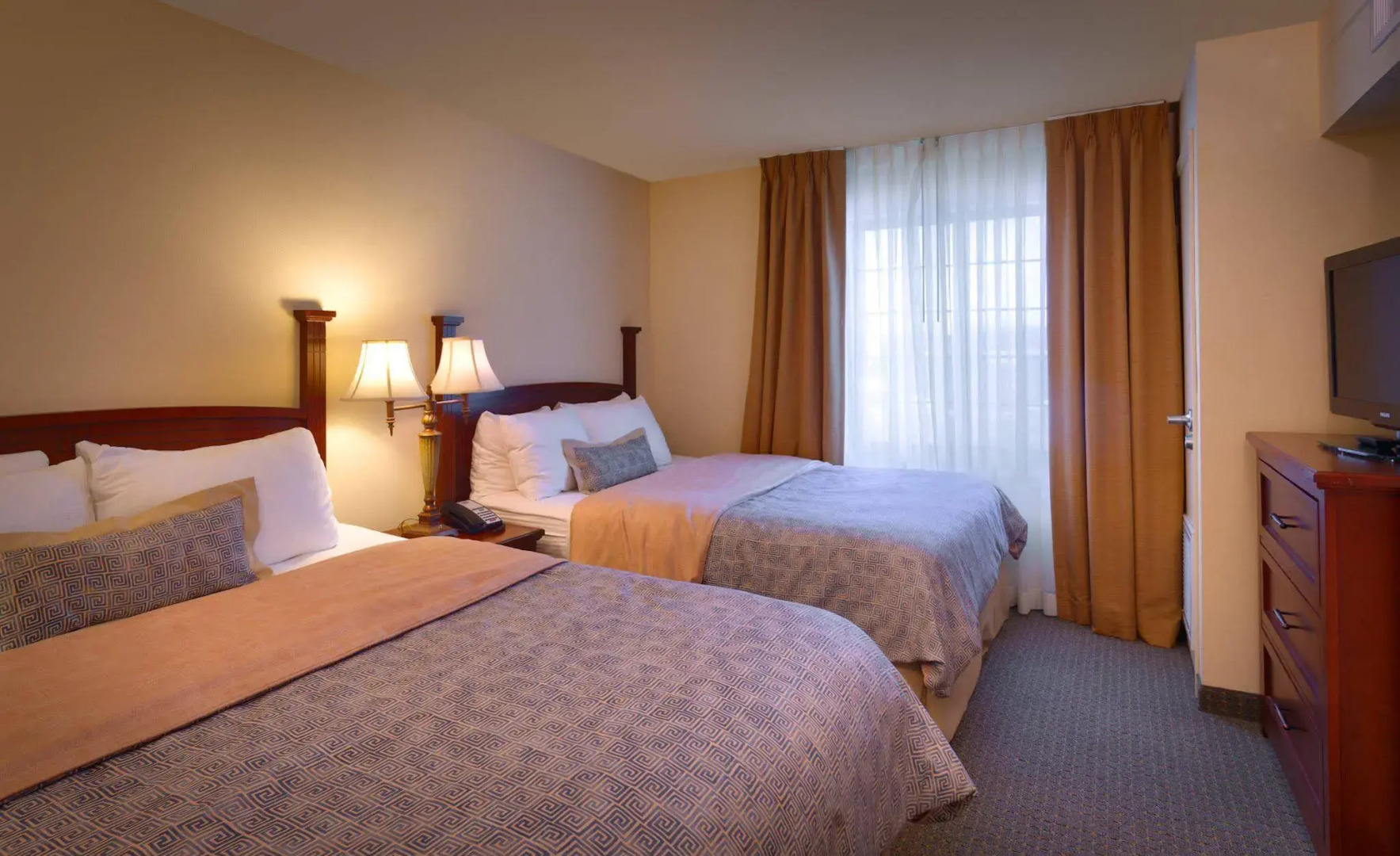 Staybridge Suites Omaha 80th And Dodge by IHG