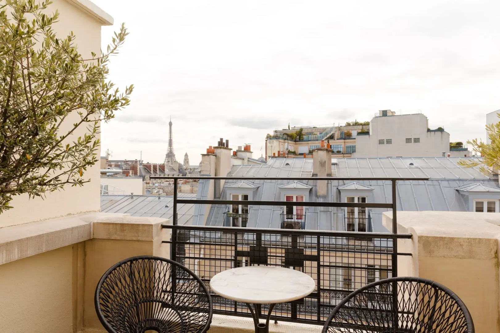 Atala Champs-Elysées