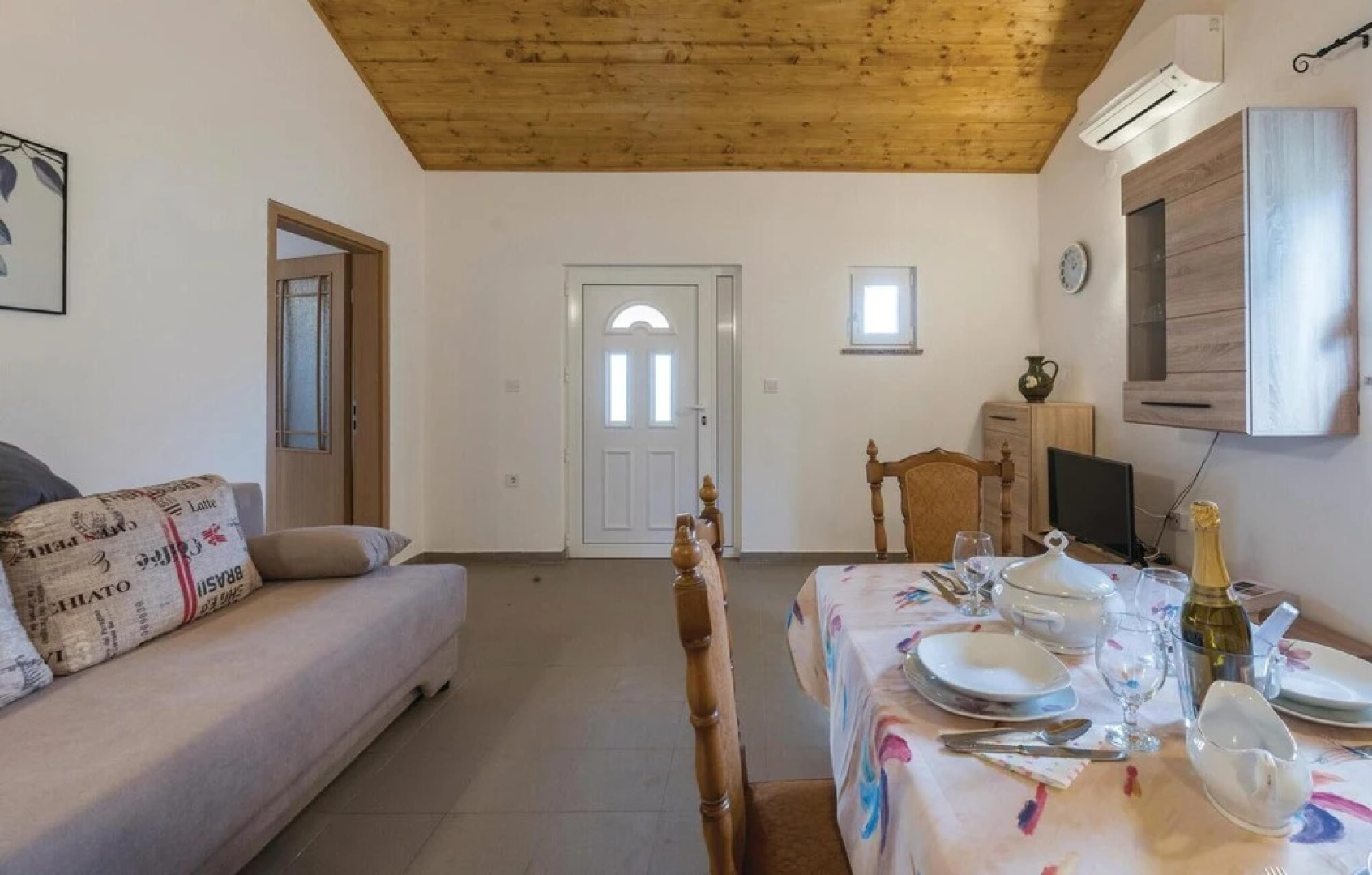 Beautiful Home in Hreljici With Wifi and 1 Bedrooms