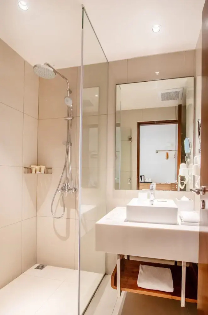 Quest Hotel Tagaytay City