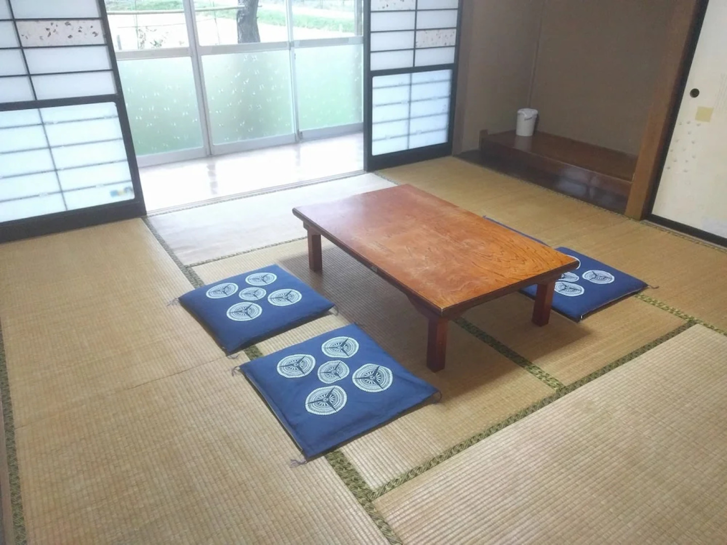 Tomo's hut in Japanese old style