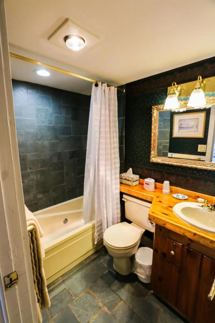 The Cornell Inn, Lenox & The Berkshires