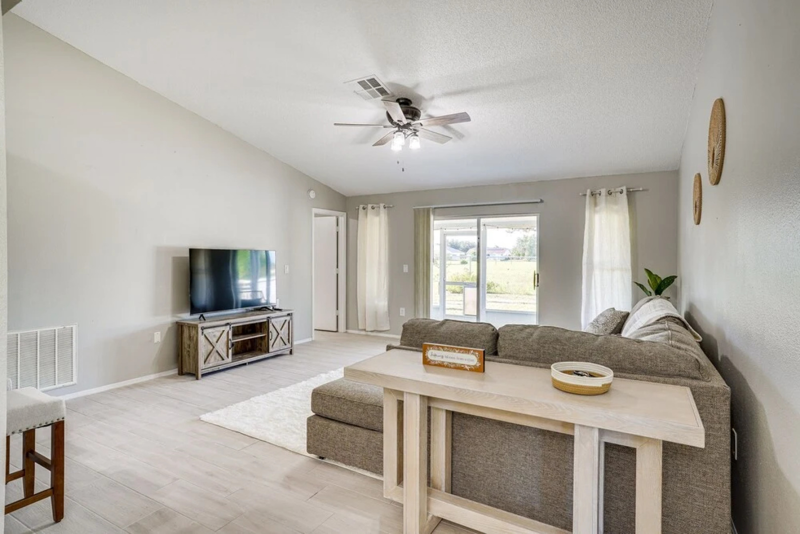 Family-friendly Winter Haven Home w/ Pool!