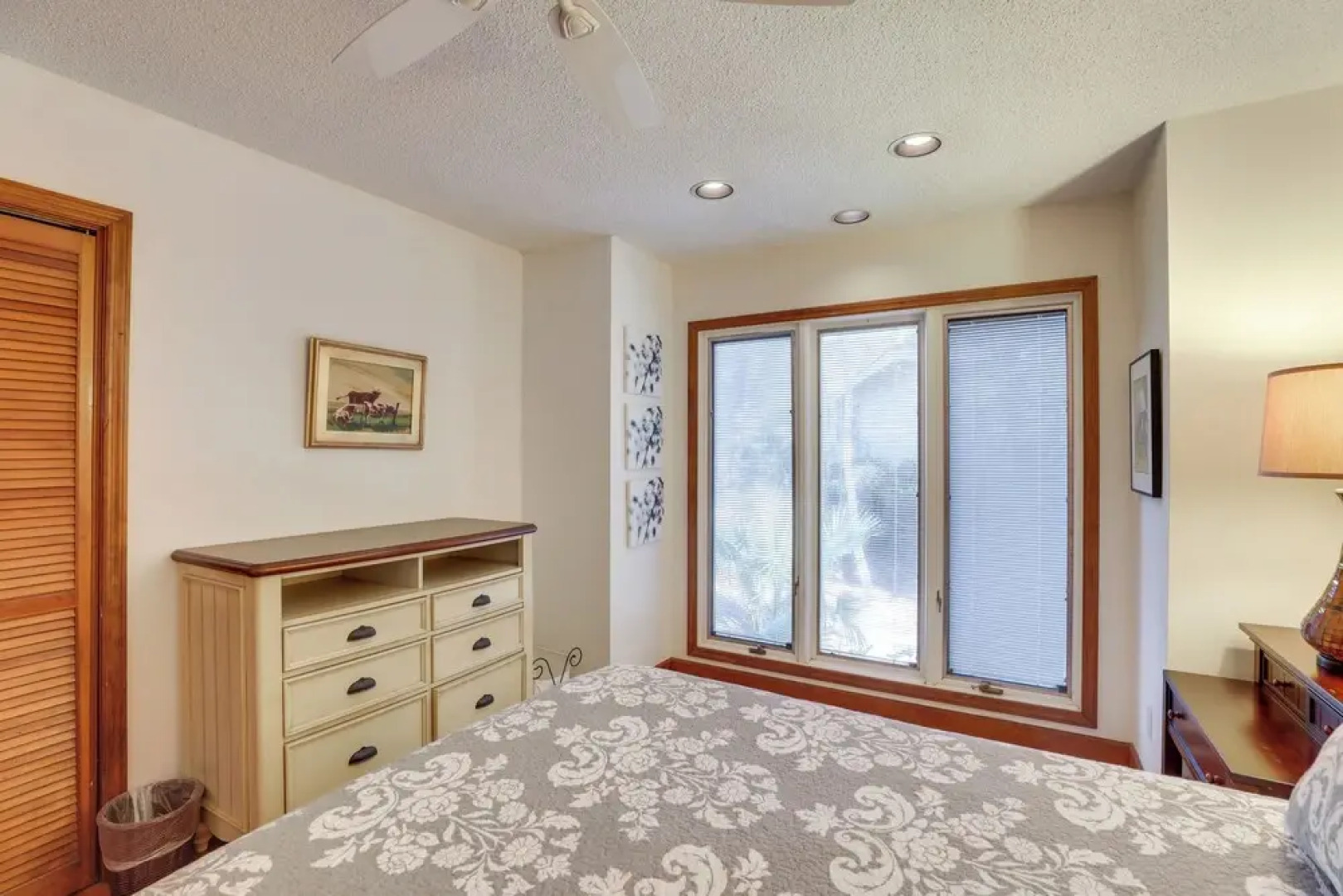 Spacious Kiawah Island Home w/ Deck, Walk to Beach