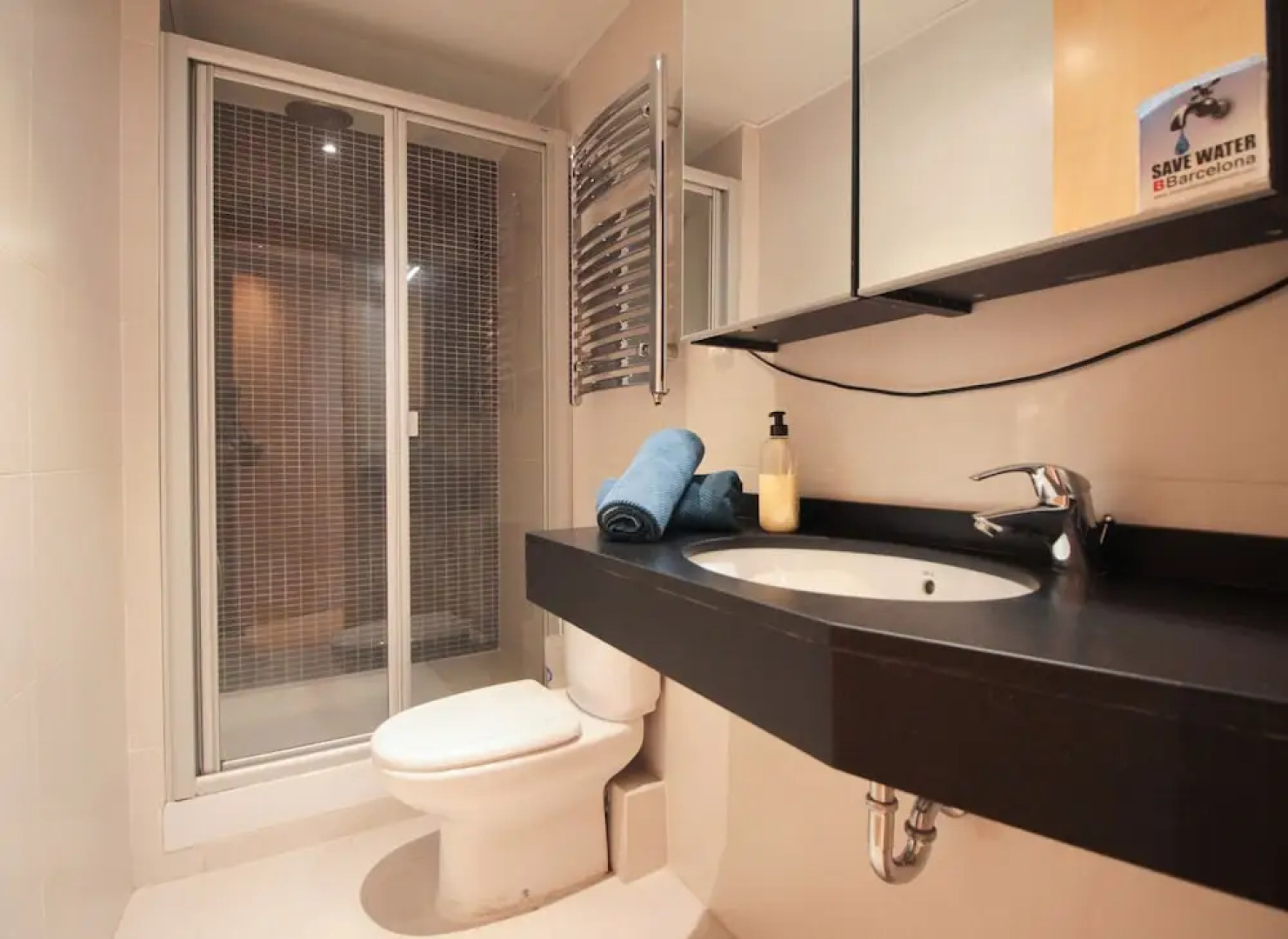 F03 Apartment with private rooftop