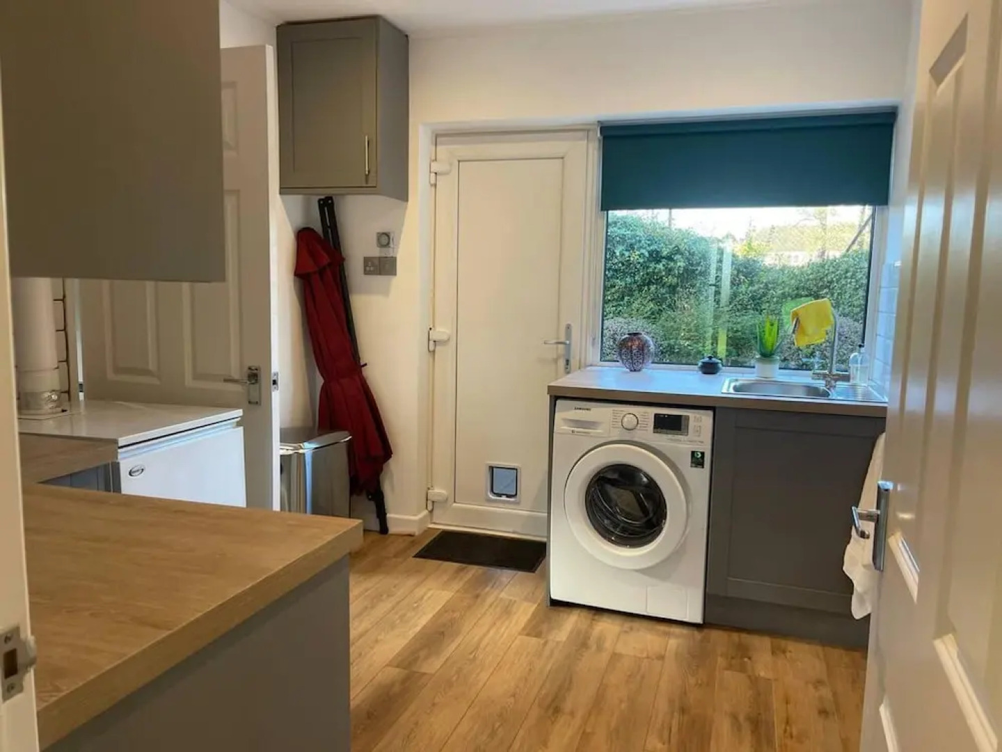 Luxury 5-bed House With Tennis Court & Games Room