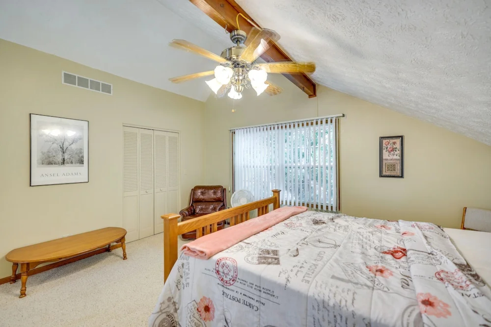 Ozark Mountain View Retreat w/ Hot Tub!