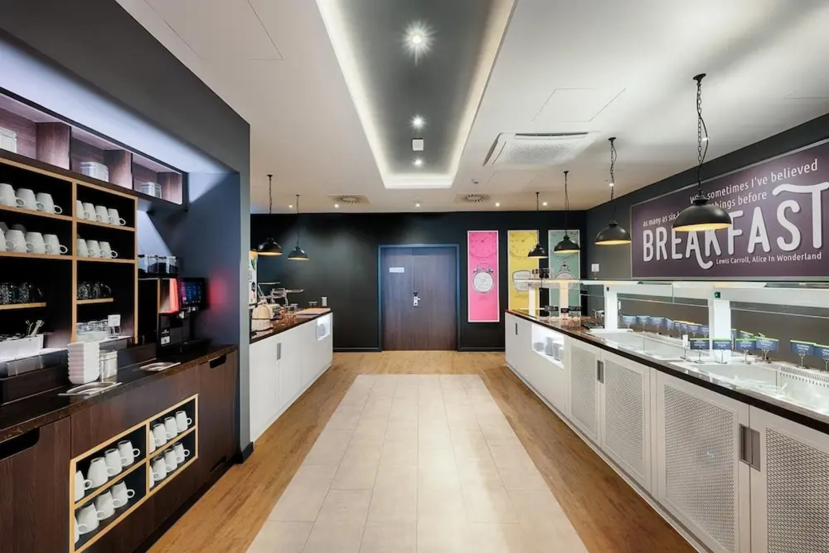 Отель Premier Inn Koeln City Centre