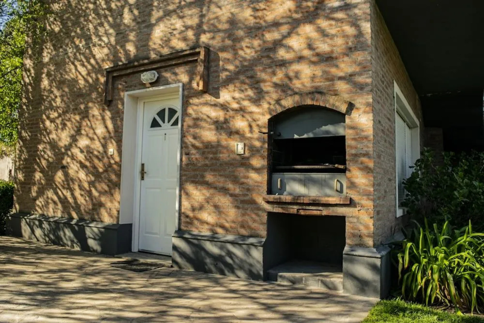 Los Robles Apart Hotel