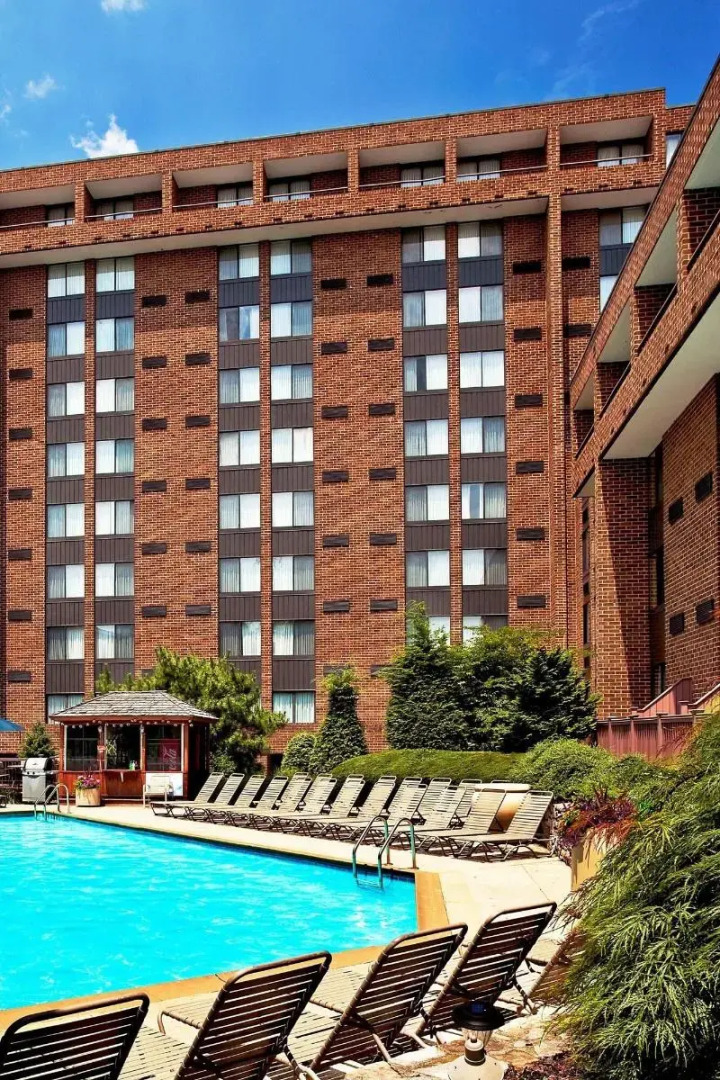 Sheraton Harrisburg Hershey Hotel