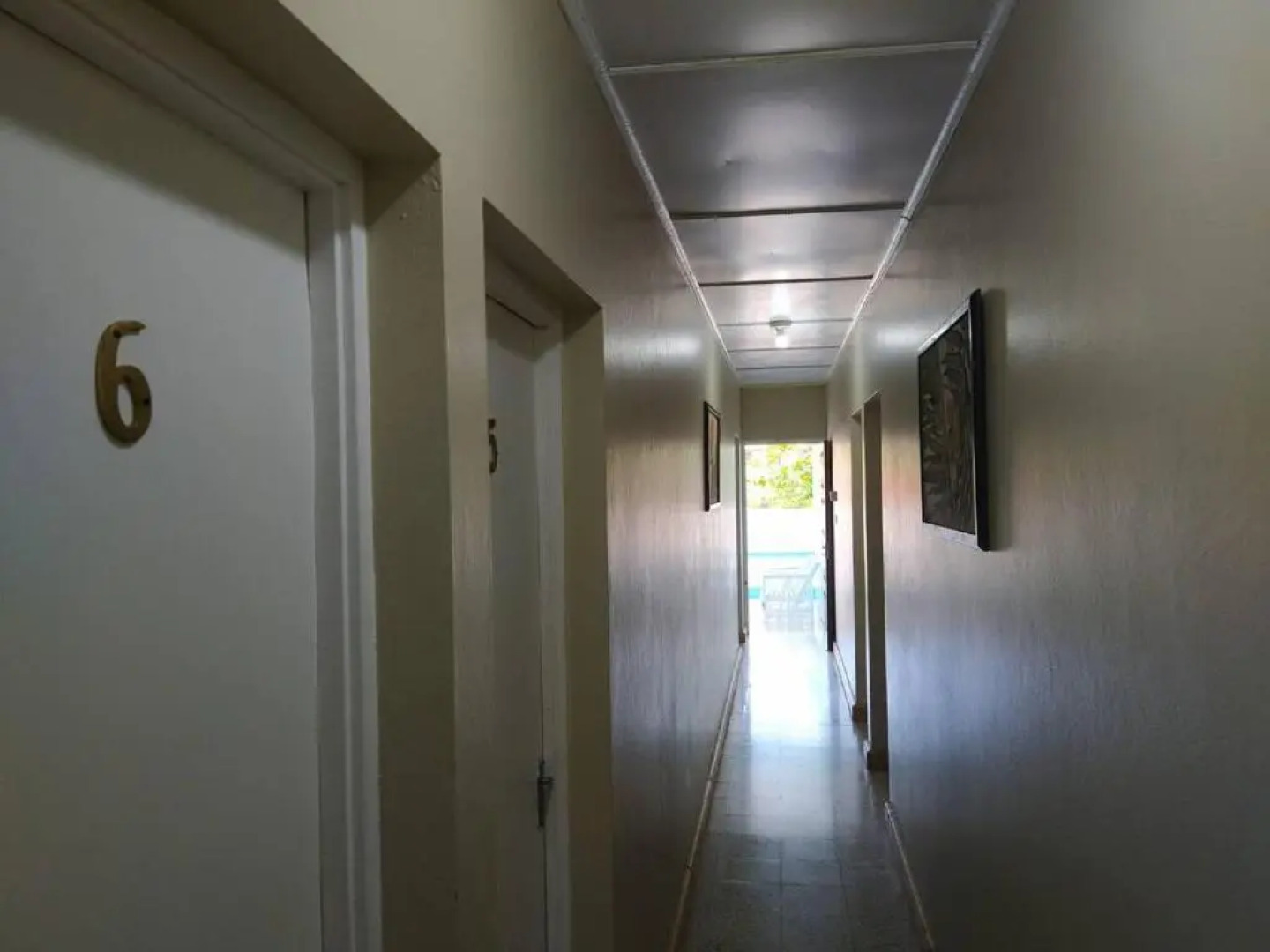 Entire 6-bedroom Villa Free Parking With Fast Wifi