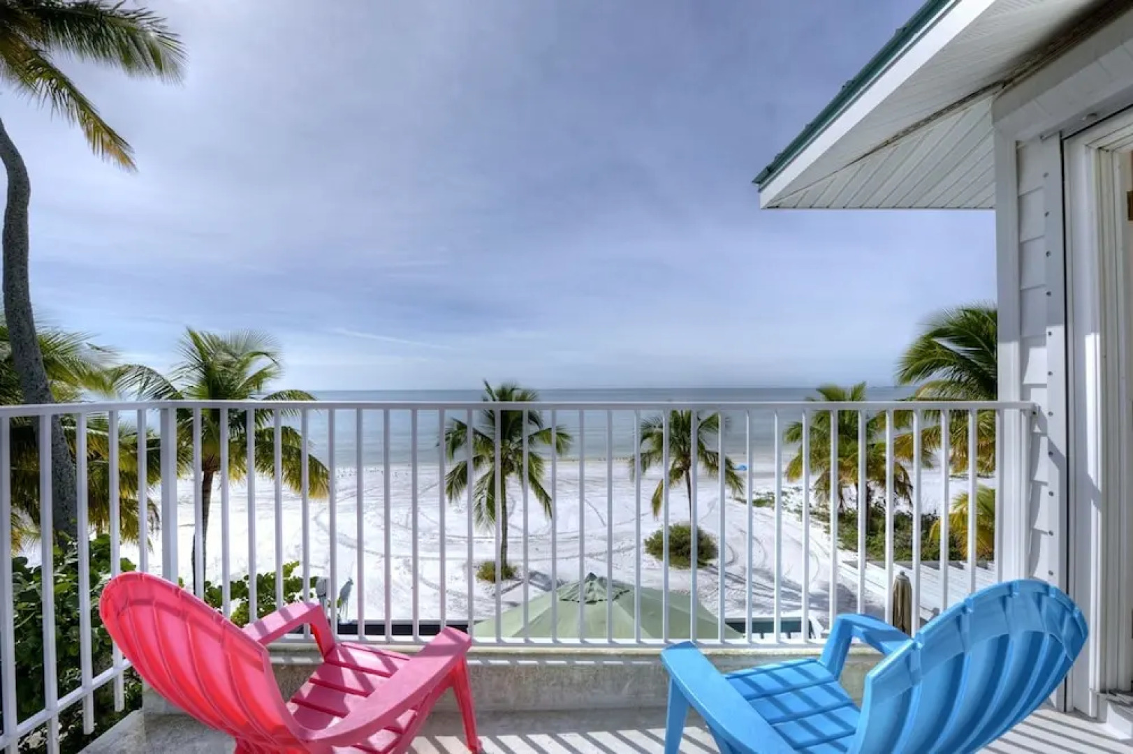 White Sand Cottage by Vacation Rental Pros