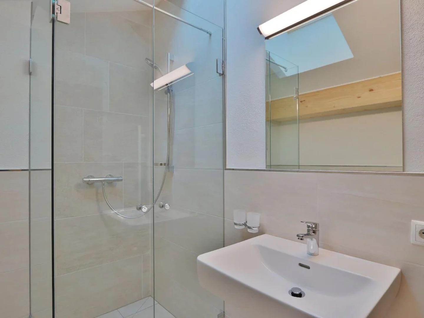 Sunlit Apartment near Forest in Itter