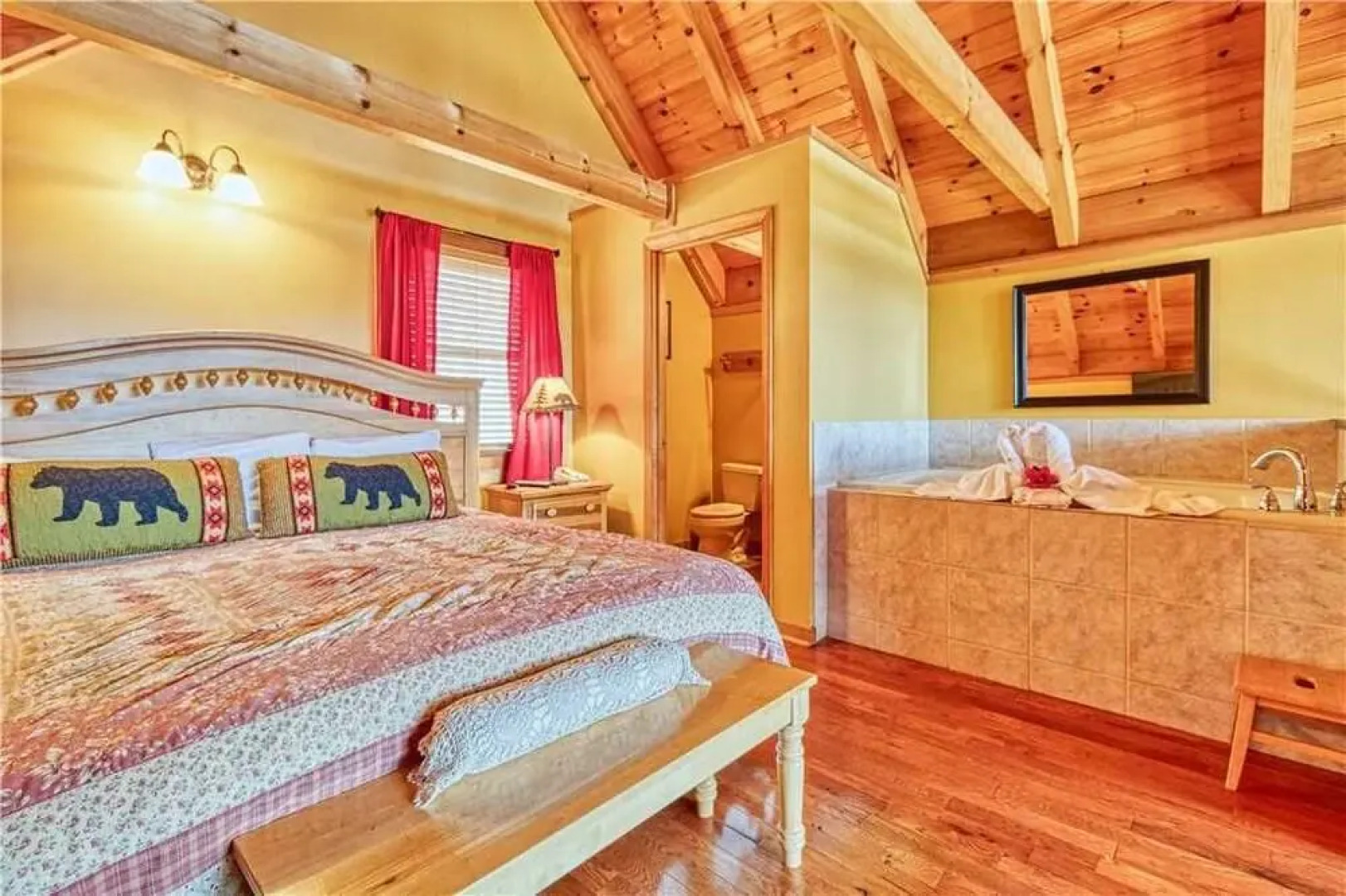 Above Ole Smokys Clouds - One Bedroom Cabin