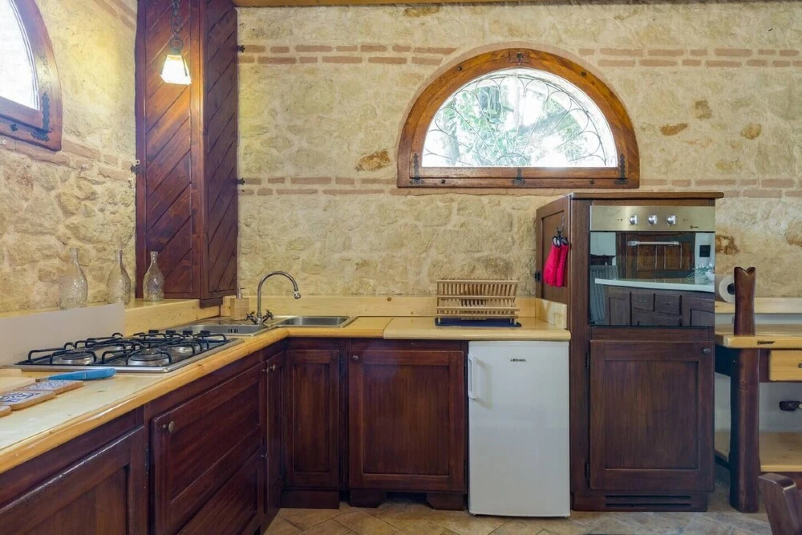 Casale Medievale-Per La Dolce Vita