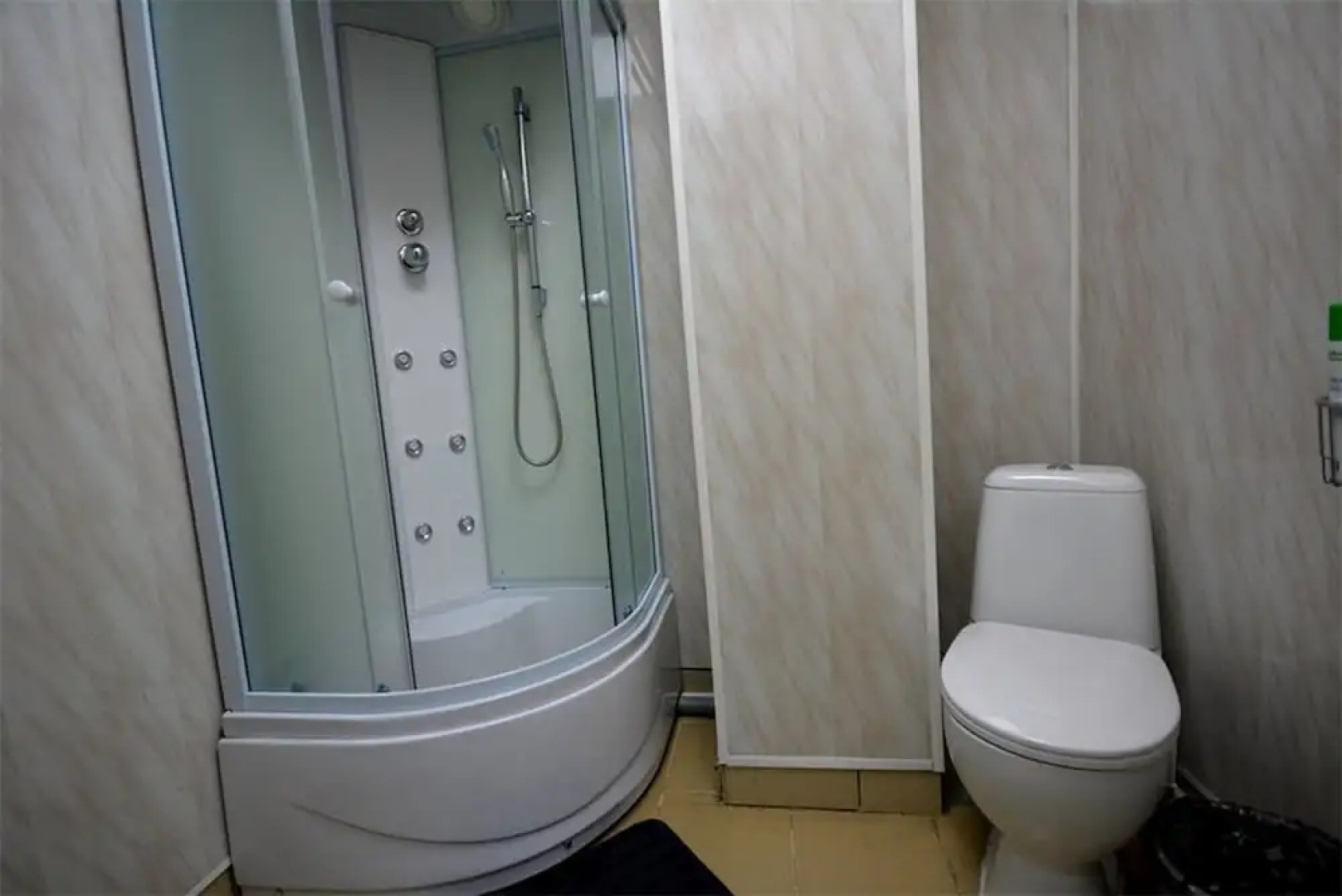 Часы Бунинская аллея