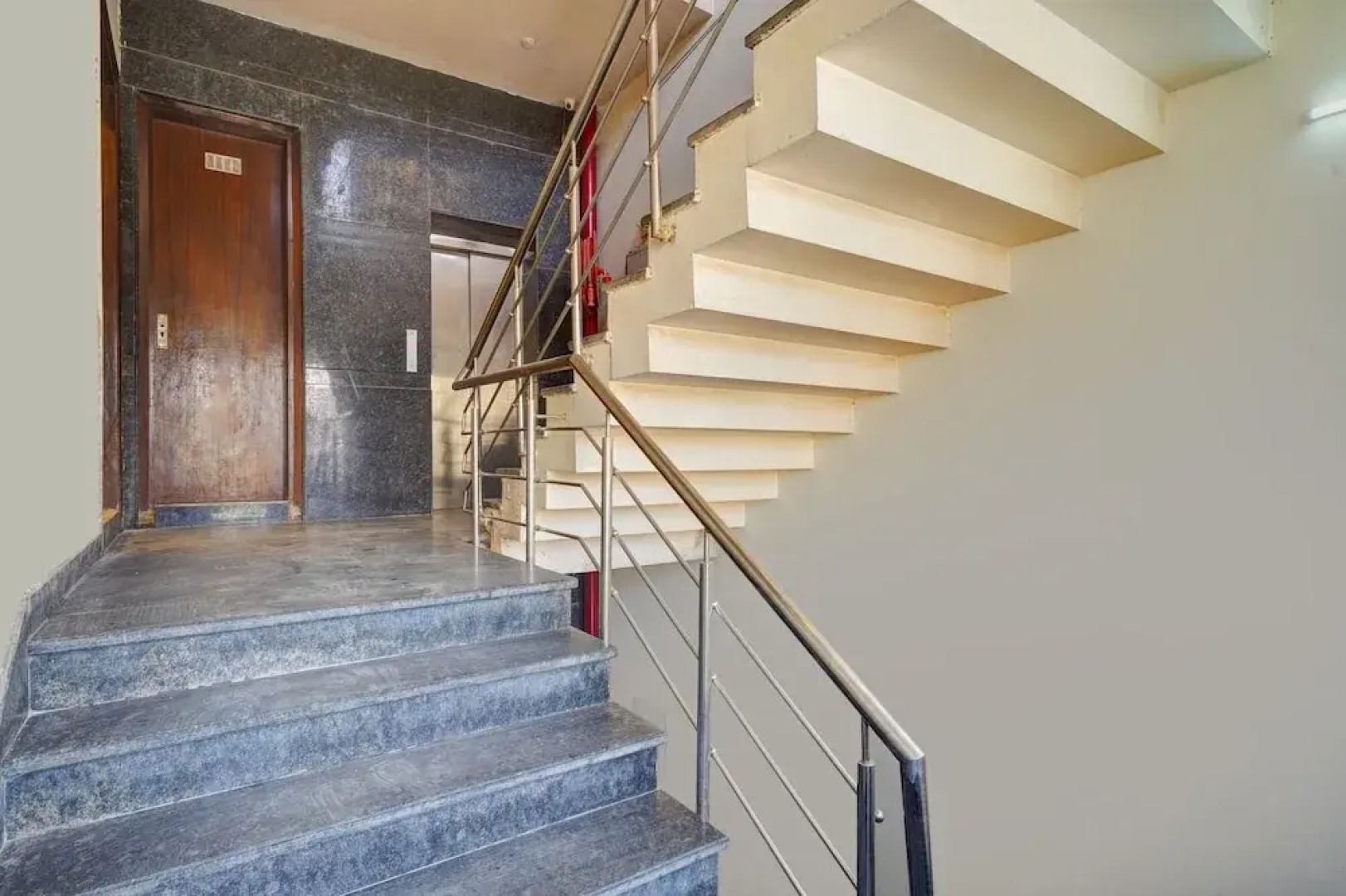 Razia Inn Hotel And Banquet