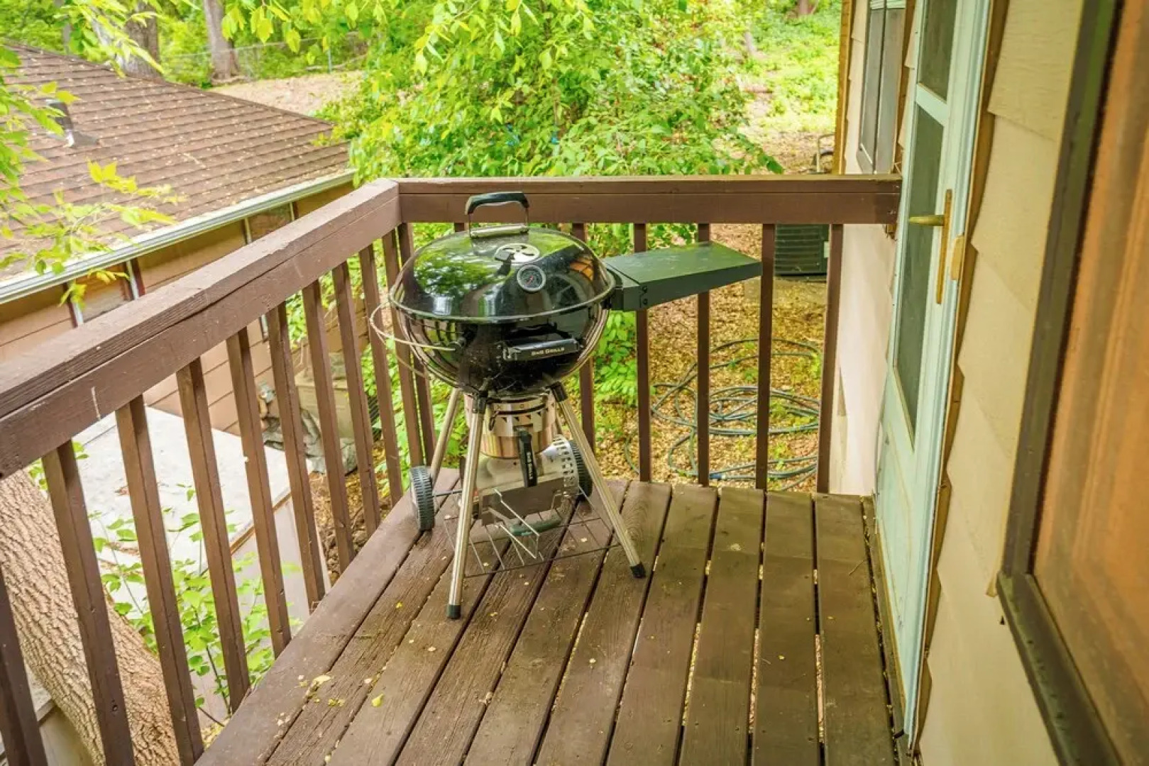 Pet-friendly St Paul Home: Fireplace & Office Area