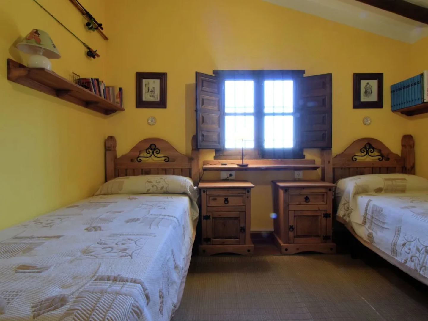 Attractive Holiday Home in Canillas de Aceituno With Terrace