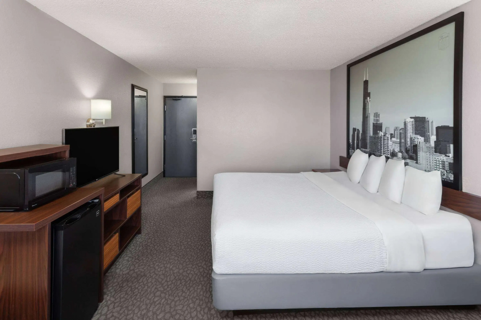 Super 8 by Wyndham Romeoville Bolingbrook