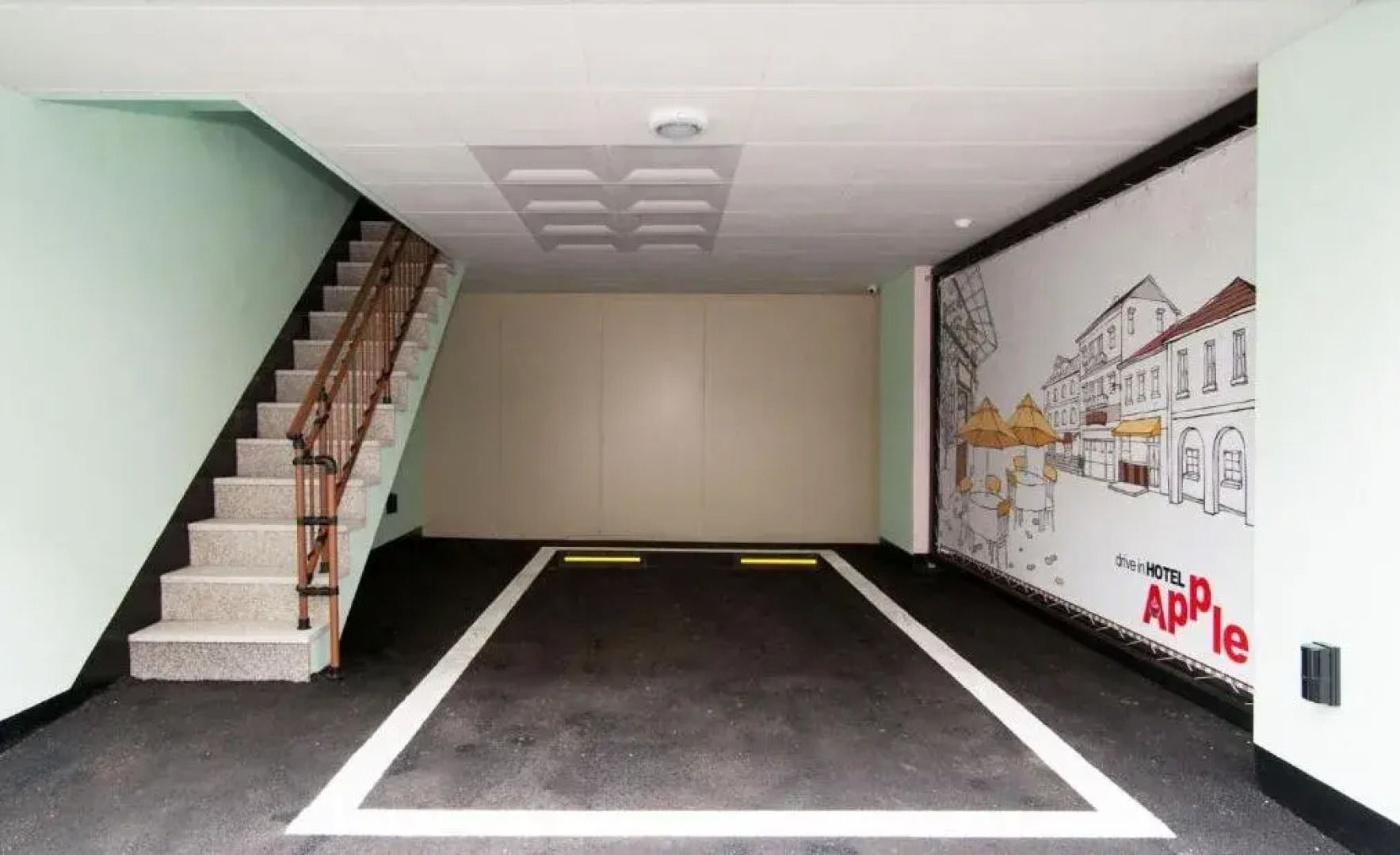 Apple Drive-in Motel