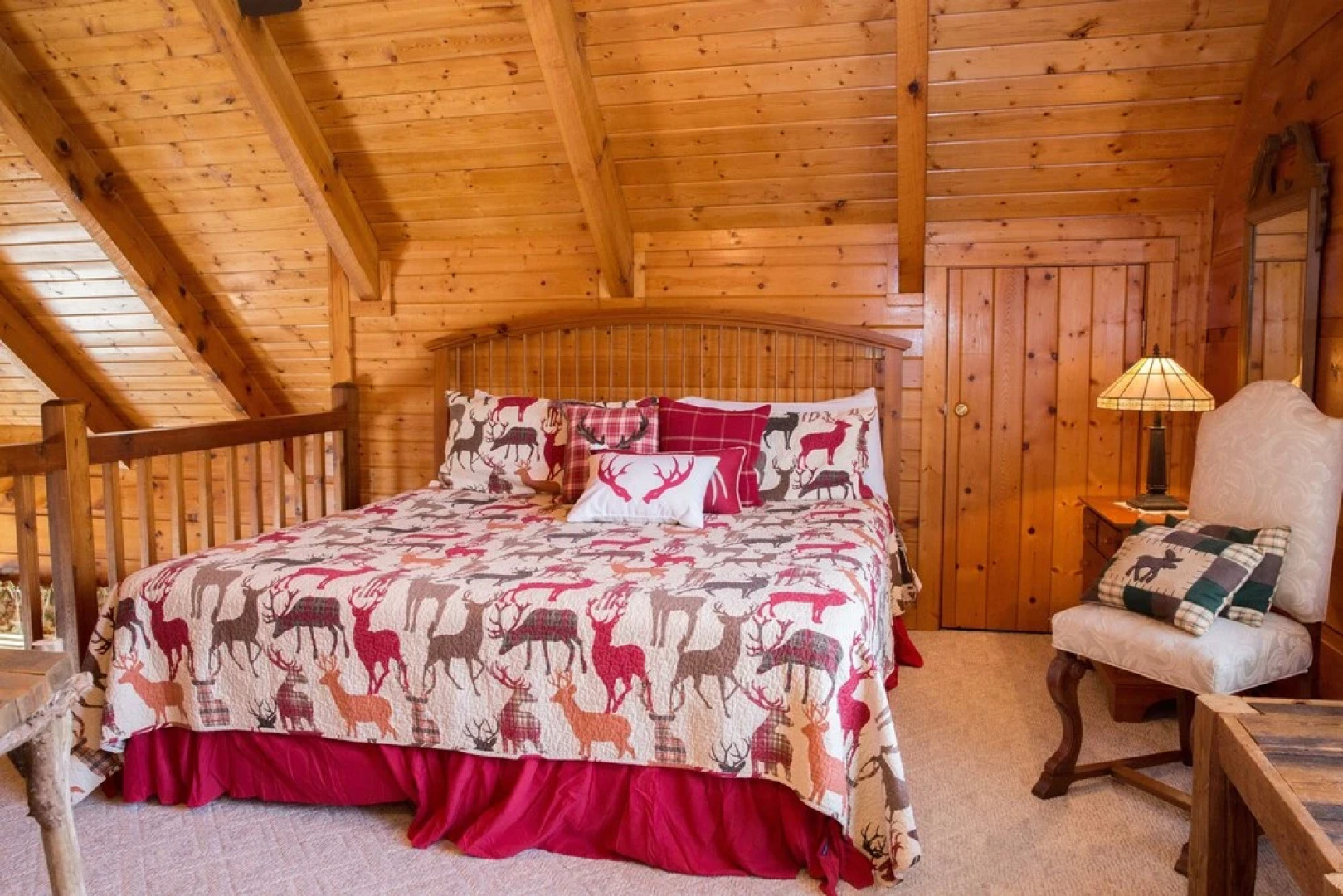On Mountain Time - One Bedroom Cabin