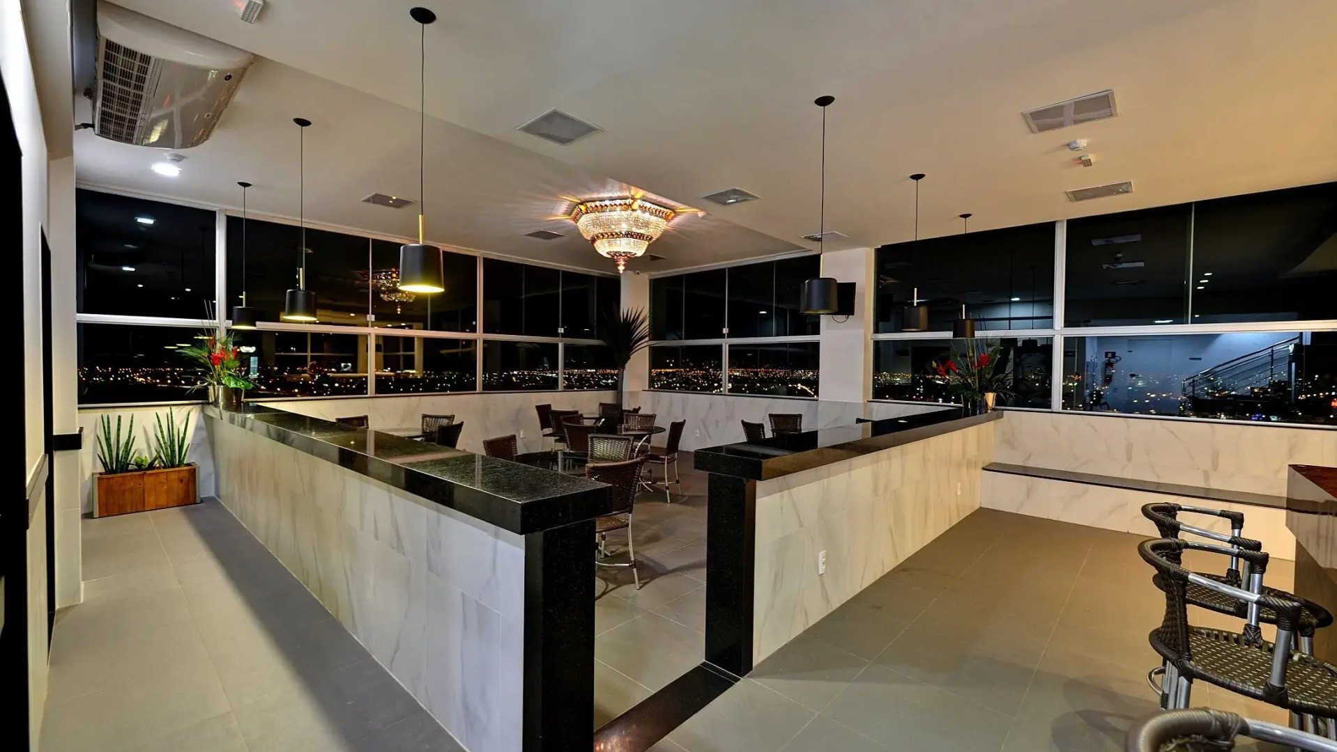 Porto Minas Hotel e Convenções