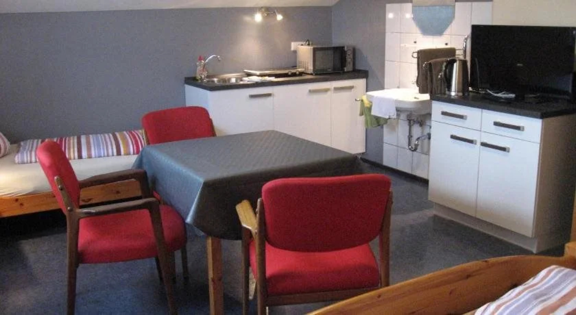 Taunusblick Ferienwohnung und Apartment