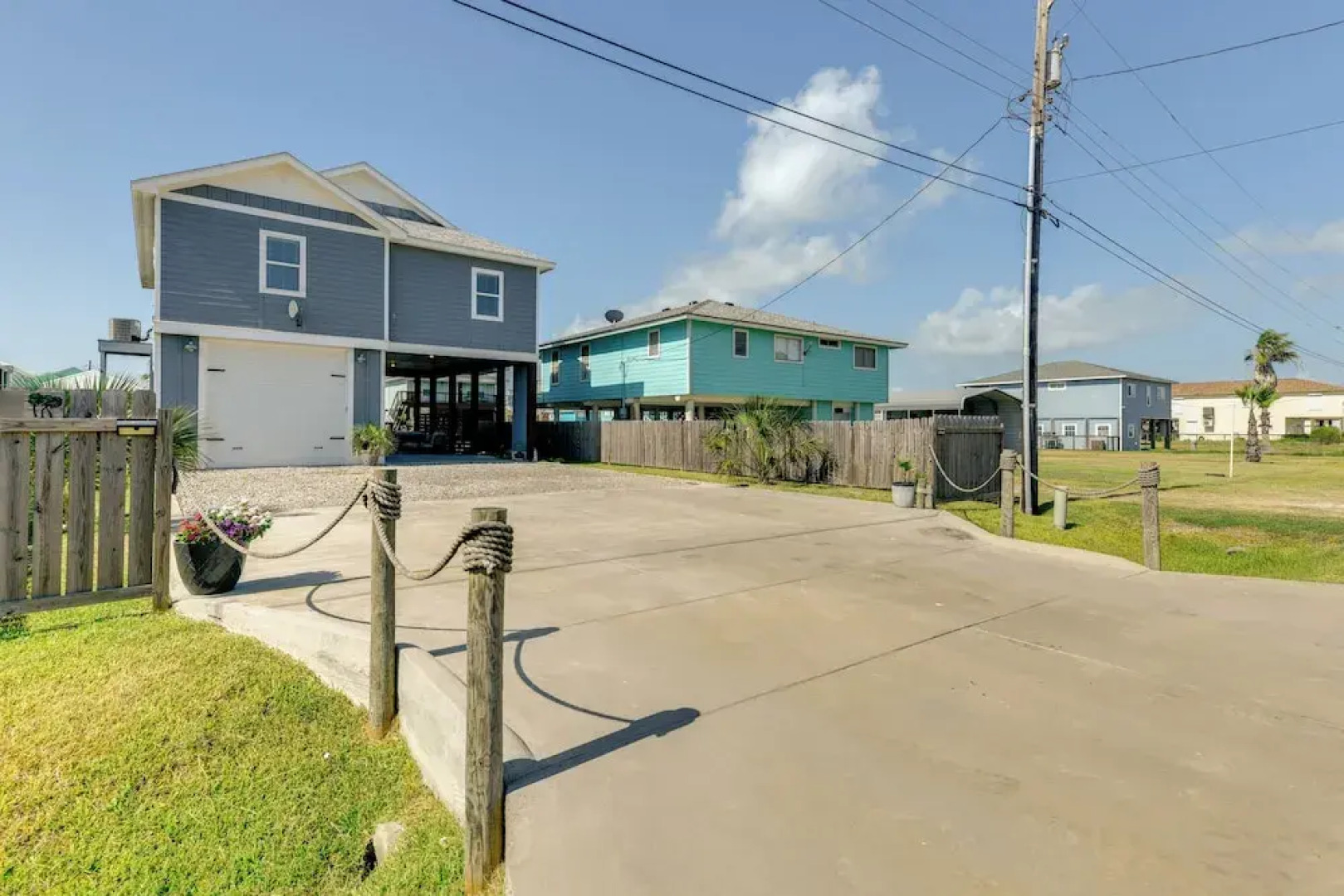 Resort Perks: Waterfront Rockport Home!