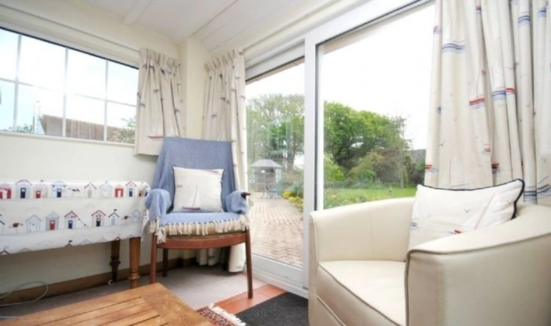 Aura Favoni, West Wittering 30323