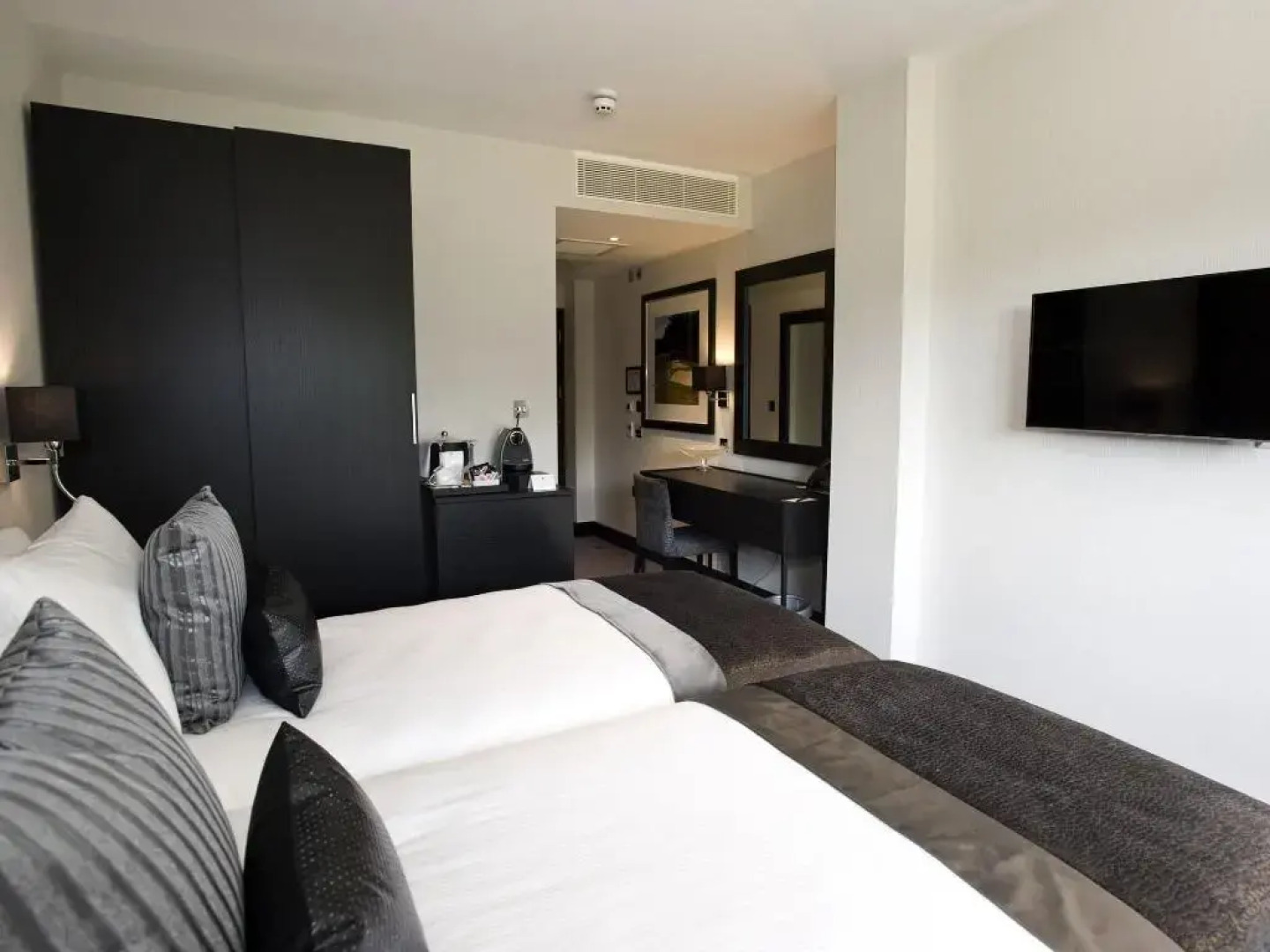 The Lodge at Kingswood