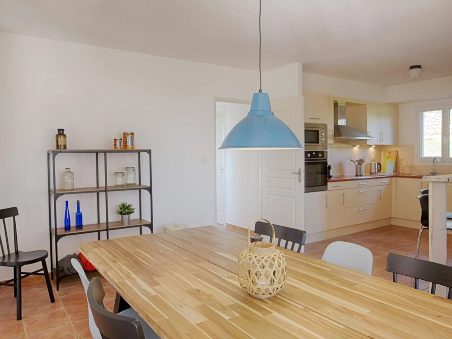 Beautifully located holiday villa with private swimming pool and lovely view!