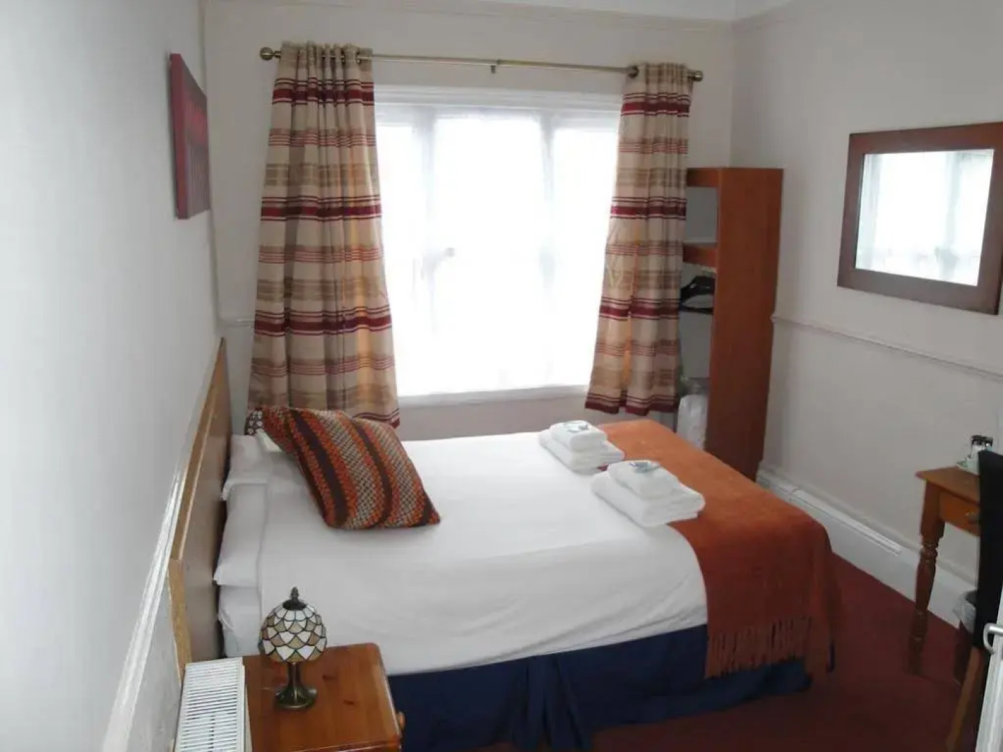 Fairlawns Guest House